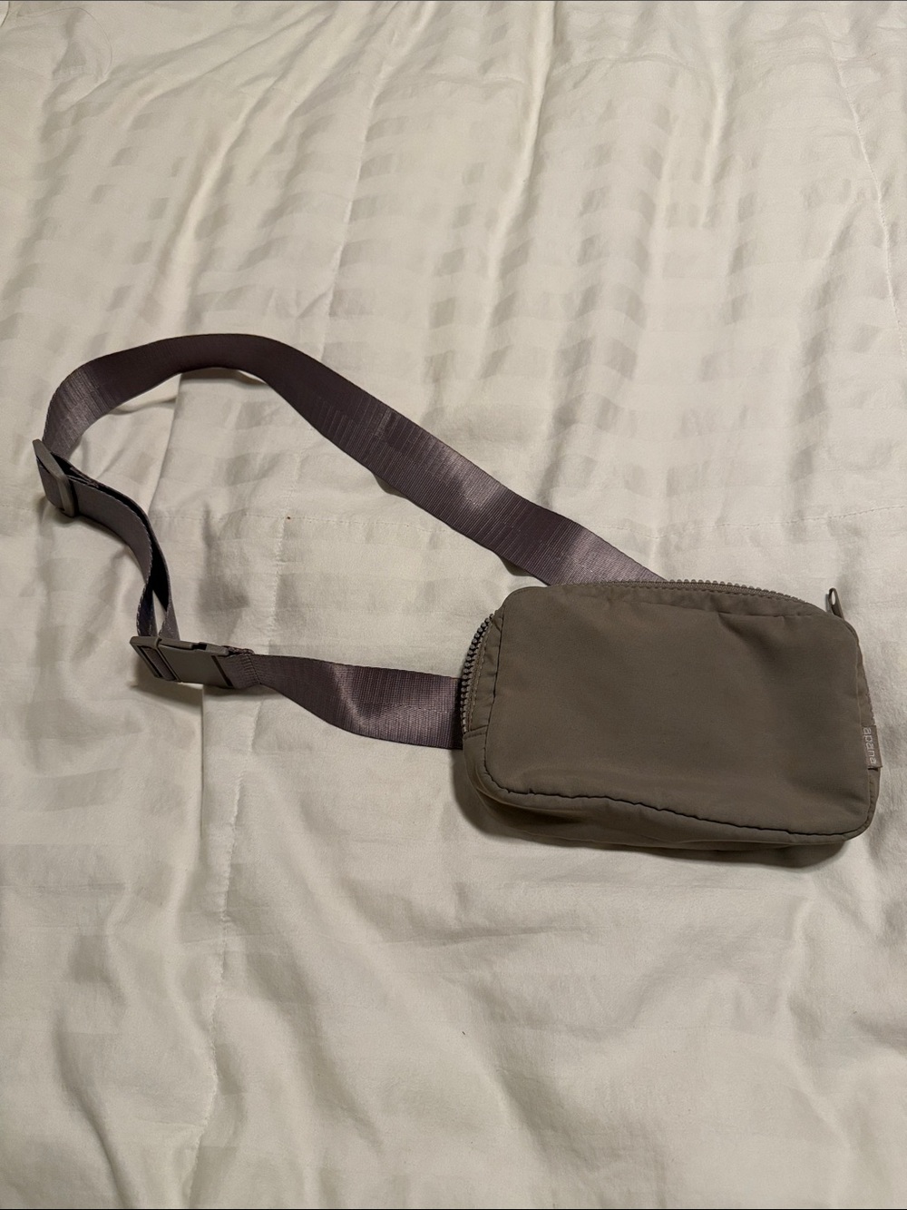 Minimal women’s  Bag in Taupe